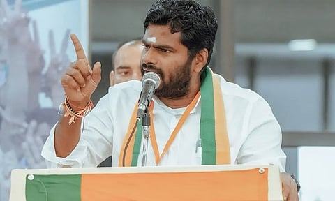 வெறும் பொய்யிலும் புரட்டிலும் காலம் தள்ளிக் கொண்டிருக்கிறது திமுக அரசு- அண்ணாமலை