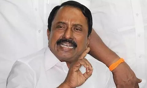 செங்கோட்டையனுக்கு அ.தி.மு.க.வில் எதிர்ப்பு- 'பொது வெளியில் பேசுவது அநாகரீகம்' என குற்றச்சாட்டு