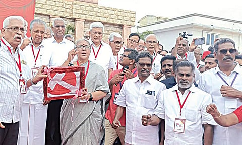 மார்க்சிஸ்ட் கம்யூனிஸ்ட் அகில இந்திய மாநாடு மதுரையில் தொடங்கியது