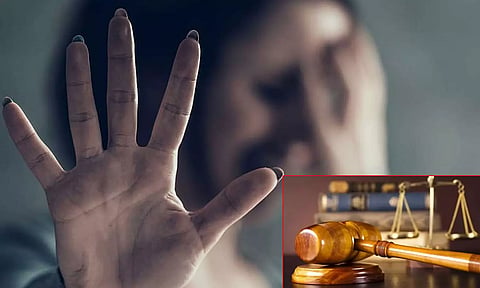நெல்லை பல்கலைக்கழகத்தில் முன்னாள் மாணவிக்கு பாலியல் தொல்லை: பேராசிரியர் மீது வழக்கு