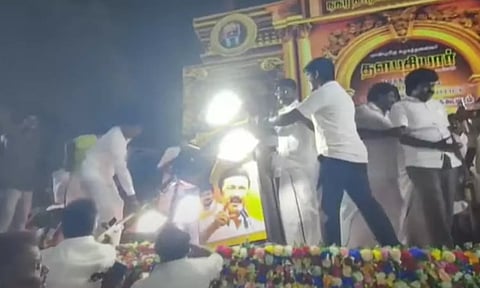 மேடையில் பேசிக் கொண்டிருந்தபோது நடந்த அதிர்ச்சி சம்பவம்- உயிர் தப்பிய தி.மு.க. எம்.பி. ஆ.ராசா
