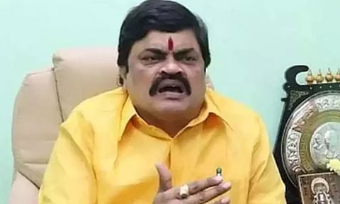 அதிமுக இளைஞர்கள் யுத்த களத்தில் துப்பாக்கி ஏந்தி போராட தயாராக உள்ளனர்- ராஜேந்திர பாலாஜி