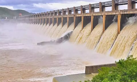 மேட்டூர் அணைக்கு நீர்வரத்து வினாடிக்கு 18,220 கன அடியாக அதிகரிப்பு
