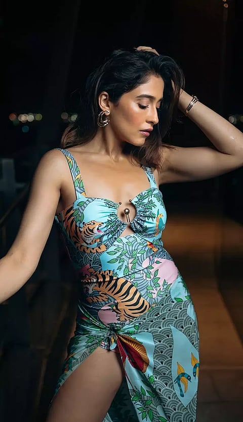 நடிகை ரெஜினா கசாண்ட்ரா-வின் லேட்டஸ்ட் க்ளிக்ஸ்