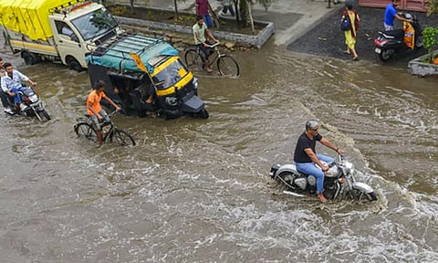 கர்நாடகாவில் பருவமழை மீண்டும் தீவிரம்