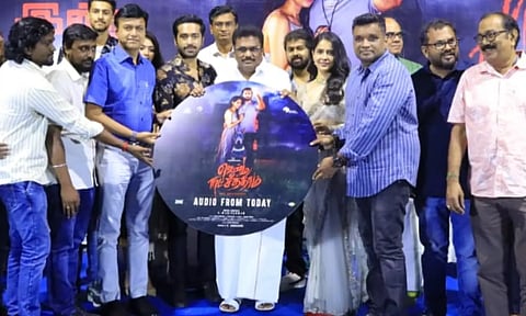 ஹாலிவுட் ஓமன் படத்தின் தமிழ் வெர்ஷன் போல் இருக்கும் ஜென்ம நட்சத்திரம் - தமன்