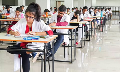 MBBS, BDS படிப்புகளுக்கான நீட் கலந்தாய்வு இன்று தொடக்கம்