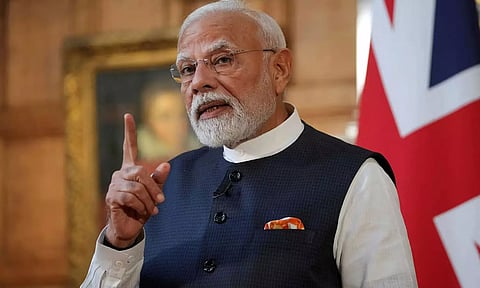 நேருவுக்கு பிறகு நீண்ட காலம் பிரதமர் பதவி வகித்த மோடி.. இந்திரா காந்தி சாதனை முறியடிப்பு!