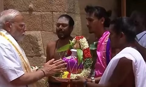 கங்கை கொண்ட சோழபுரம் கோவிலில் பிரதமர் மோடி வழிபாடு