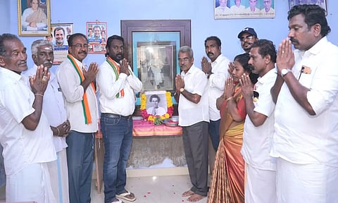நினைவு தினம்..! கலைவாணர் என்.எஸ். கிருஷ்ணன் உருவப்படத்திற்கு விஜய்வசந்த் எம்.பி., மலர் தூவி மரியாதை