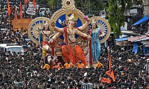 34 மனித வெடிகுண்டுகள் தயார் - விநாயகர் ஊர்வலத்தில் மக்களை கொல்ல சதி?.. மும்பையில் பரபரப்பு
