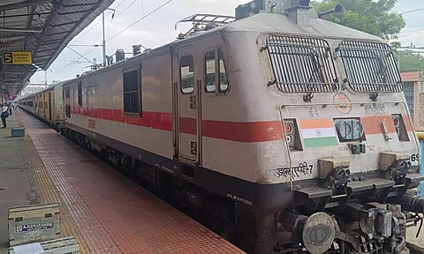 3 விரைவு ரெயில்கள் எழும்பூரில் இருந்து வழக்கம் போல் இயக்கப்படும்- தெற்கு ரெயில்வே
