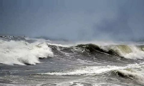 வங்கக்கடலில் குறைந்த காற்றழுத்த தாழ்வு பகுதி நாளை உருவாக வாய்ப்பு