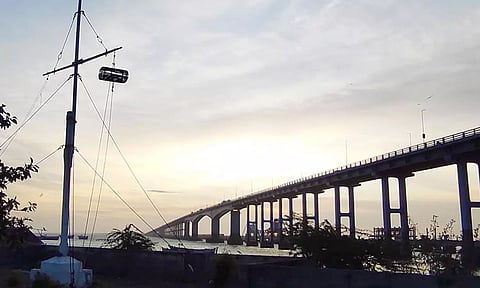 9 துறைமுகங்களில் புயல் எச்சரிக்கை கூண்டு ஏற்றம்
