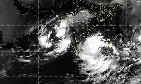 காற்றழுத்த தாழ்வு மண்டலம் வலுவடைந்தது