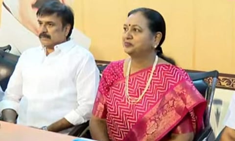 தே.மு.தி.க. மாவட்ட செயலாளர்கள் கூட்டம் தொடங்கியது