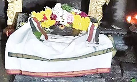 நச்சாடை தவிர்த்தருளிய சுவாமி