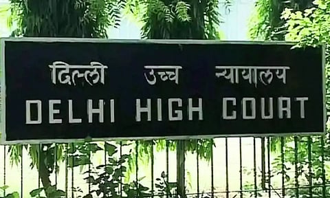 கோமா நிலையில் இருக்கும் கணவருக்கு மனைவியே பாதுகாவலர் - டெல்லி ஐகோர்ட்