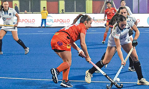 பெண்கள் ஹாக்கி லீக்: பெனால்டி ஷூட்-அவுட்டில் பைப்பர்சை வீழ்த்தியது பெங்கால்