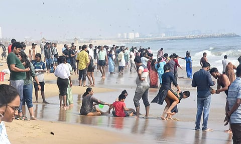காணும் பொங்கல் விழா கொண்டாட்டம் - சுற்றுலா தலங்களில் குவிந்த பொதுமக்கள்