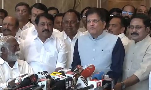 தேசிய ஜனநாயக கூட்டணி குடும்பத்தில் டி.டி.வி.தினகரன் இணைந்துள்ளார் - பியூஷ் கோயல்