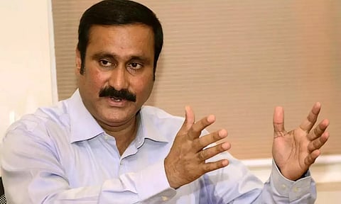 3 காவலர்கள் படுகாயம்: சட்டம்-ஒழுங்கை திமுக அரசு பாதுகாக்கும் லட்சணம் இதுதானா?- அன்புமணி