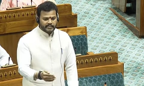 மதுரை விமான நிலையம் மேம்படுத்தப்படும்: மக்களவையில் விமான போக்குவரத்து மந்திரி உறுதி