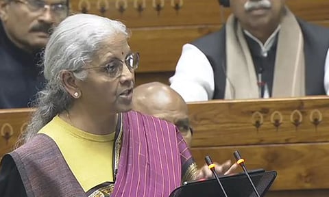 Union Budget 2026: எதிர்க்கட்சிகள் எதிர்ப்பு... அவை நாளை காலை வரை ஒத்திவைப்பு