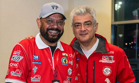 துபாயில் "Team மங்காத்தா" வைரலாகும் புகைப்படங்கள்..!