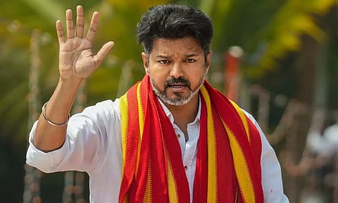 டி.என்.பி.எஸ்.சி. தேர்வு ஒத்திவைப்பு - விஜய் கண்டனம்!