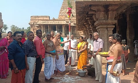 தஞ்சாவூர் பெரிய கோவிலில் இன்று சித்திரை பெருவிழாவிற்கான பந்தல்கால் முகூர்த்தம் நடப்பட்டது