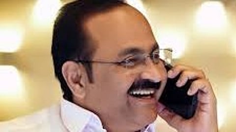 പോളിങ് കണക്കുകളിൽ 'ദുരൂഹത'; കമ്മിഷനെതിരെ സതീശനും ശിവൻകുട്ടിയും; വൈകുന്നത് സ്വാഭാവികമെന്ന് വിശദീകരണം