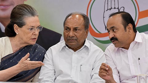 സോണിയ ഗാന്ധി വിളിച്ചു, ആന്റണി പറഞ്ഞു; കേരളത്തിന്റെ മുഖ്യമന്ത്രി ആരെന്ന് തീരുമാനമായി