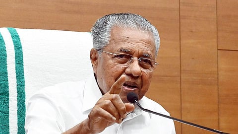 'സർവ്വകലാശാലകളിലെ ആർഎസ്എസ് വർഗീയ അജണ്ടയ്ക്ക് കുടപിടിച്ചു കൊടുക്കുന്നവരായി യുഡിഎഫ് സർക്കാർ മാറി'; രൂക്ഷവിമർശനവുമായി പ്രതിപക്ഷനേതാവ്