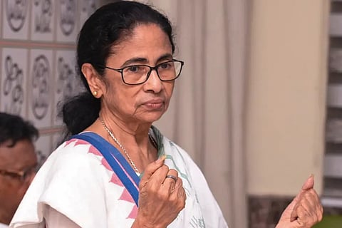 മമതയ്ക്ക് വീണ്ടും തിരിച്ചടി; TMCയുടെ 3 ബാങ്ക് അക്കൗണ്ടുകൾ മരവിപ്പിച്ചു