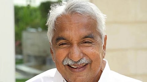 ഉമ്മന്ചാണ്ടിയുടെ ആരോഗ്യനിലയില് നല്ല പുരോഗതിയെന്ന് മെഡിക്കല് ബുള്ളറ്റിന്; ഉടൻ ആശുപത്രി മാറ്റില്ല