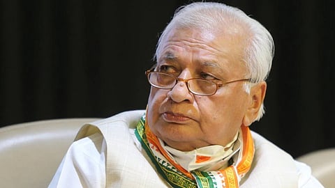 ഗവർണർക്ക് തിരിച്ചടി; സെനറ്റ് അംഗങ്ങളെ പുറത്താക്കിയ ഉത്തരവ് ഹൈക്കോടതി റദ്ദാക്കി