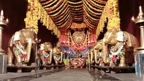 ചിത്രം: മനോജ് കുമാർ ഇസഡ്
