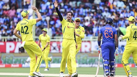 വിശാഖപട്ടണം ഏകദിനത്തിൽ ഇന്ത്യയ്ക്ക് പത്തു വിക്കറ്റ് തോൽവി