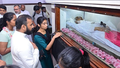 മാർ പൗവത്തിലിന്റെ സംസ്കാരം പൂർണ ഔദ്യോഗിക ബഹുമതികളോടെ ബുധനാഴ്ച