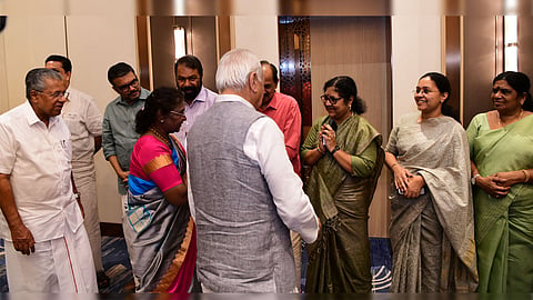 രാഷ്ട്രപതിക്കായി വിരുന്നൊരുക്കി ഗവർണർ