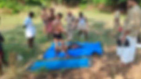 ഭാരതപ്പുഴയിൽ അഴുകിയ മൃതദേഹം; ദുരൂഹത