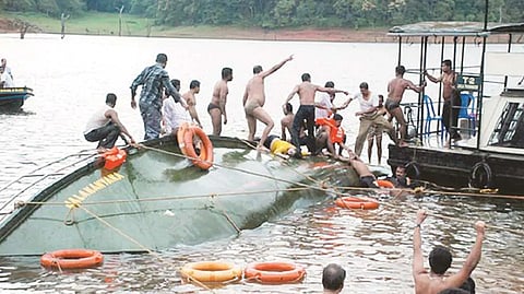 100 വർഷത്തിനിടെ 11 ബോട്ട് അപകടങ്ങൾ, 200 മരണം