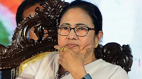 Mamata refuses to resign; Governor dissolves Bengal Assembly