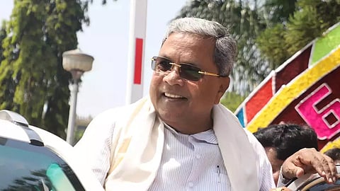 കർണാടക മുഖ്യമന്ത്രി നാളെ 'ബസ് കണ്ടക്ടർ'; സ്ത്രീകൾക്ക് ബസിൽ സൗജന്യ യാത്ര ഉറപ്പാക്കി സിദ്ധരാമയ്യ സർക്കാർ
