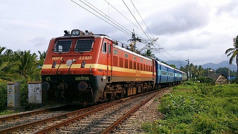 Senior citizens' fare concessions must be restored; KCS Panvel submits memorandum.