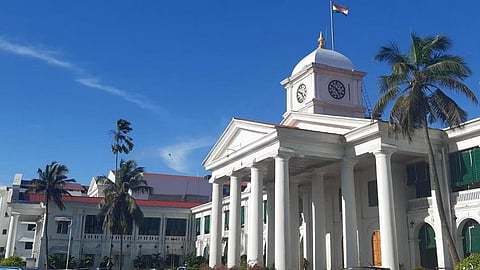 Three arrested for driving to Secretariat using Google Map