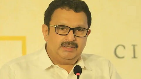 health minister k muraleedharan hits out at former dhs doctor reena over nipah result delay