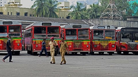 BEST bus strike continues; Mumbaikars in trouble