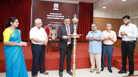 നുവാൽസിൽ നടക്കുന്ന ത്രിദിന ശില്പശാല ജസ്റ്റിസ് കൗസർ എടപ്പകത്ത് ഉദ്ഘാടനം ചെയ്യുന്നു